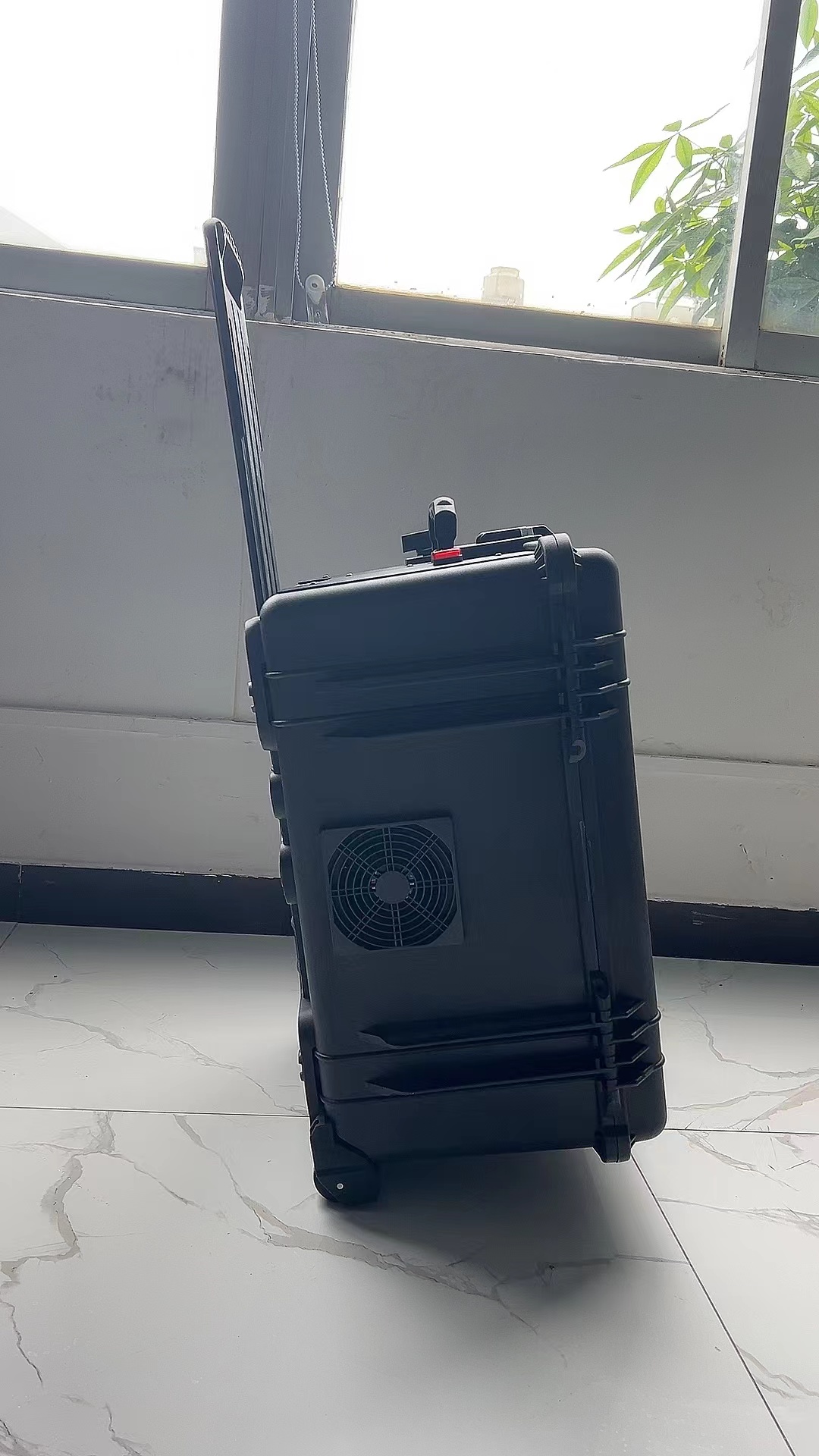 沅江手拉箱型移动通信干扰器